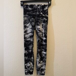 Lululemon Black and White Leggings